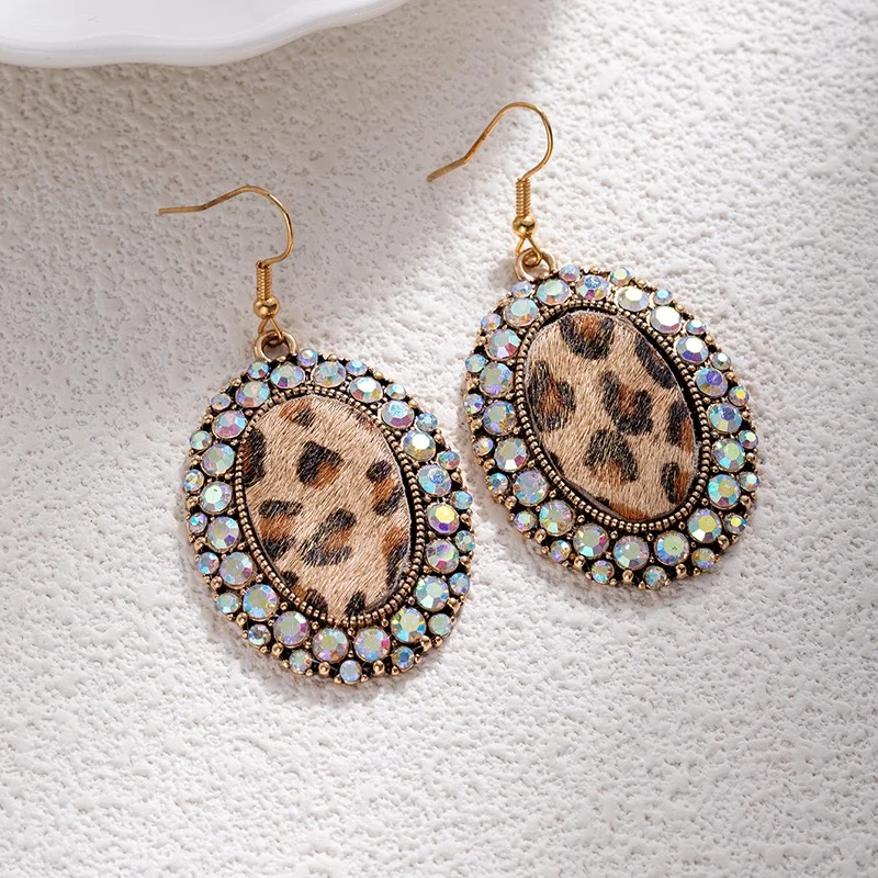 Oval animal point leopard design earrings small version