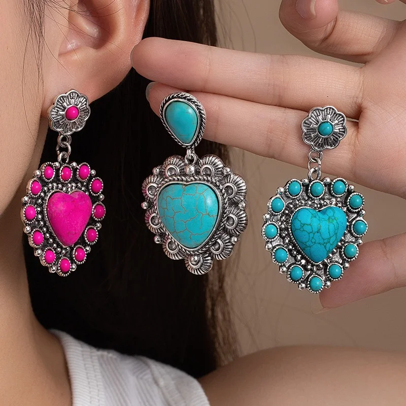 Cutie hearts turquoise stone earrings post back