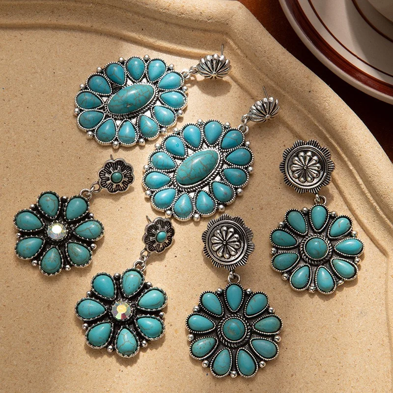 Cute flowers turquoise stone earrings