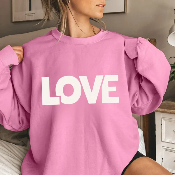 Women's T-shirt Tops Loose, Fashionable And Casual  Valentine's Day Print Round - Image 13
